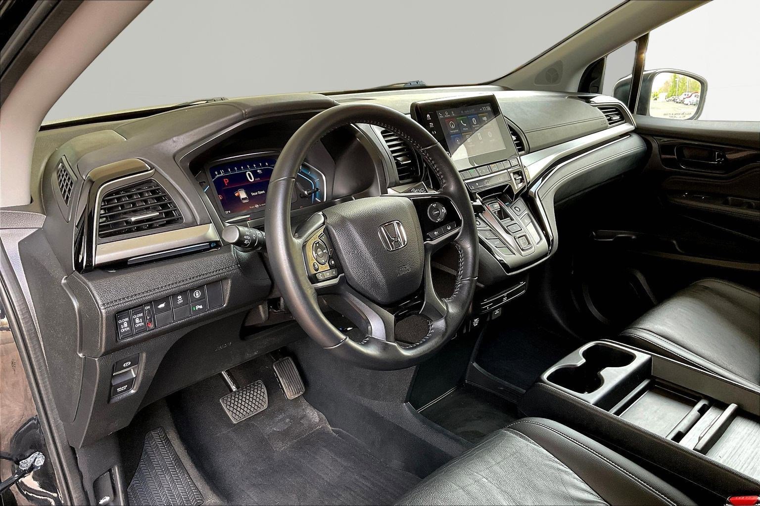Used 2023 Honda Odyssey Touring image 17
