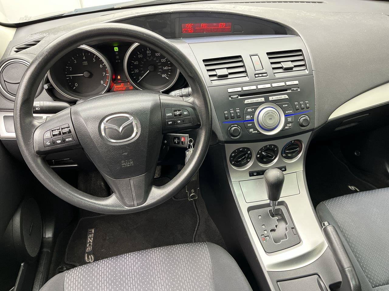Used 2010 MAZDA MAZDA3 i Touring FWD image 10