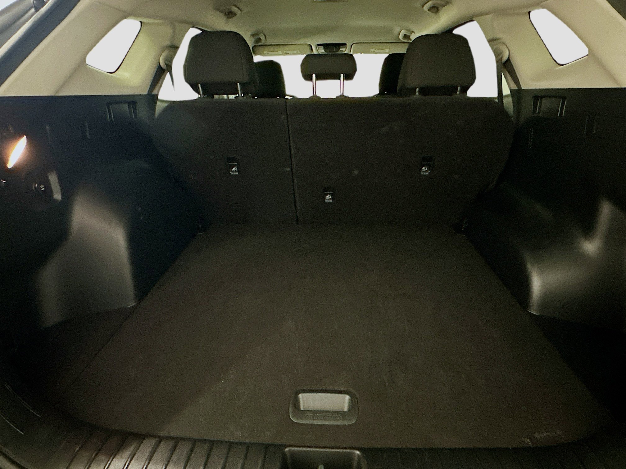 Used 2025 Kia Sportage LX image 29