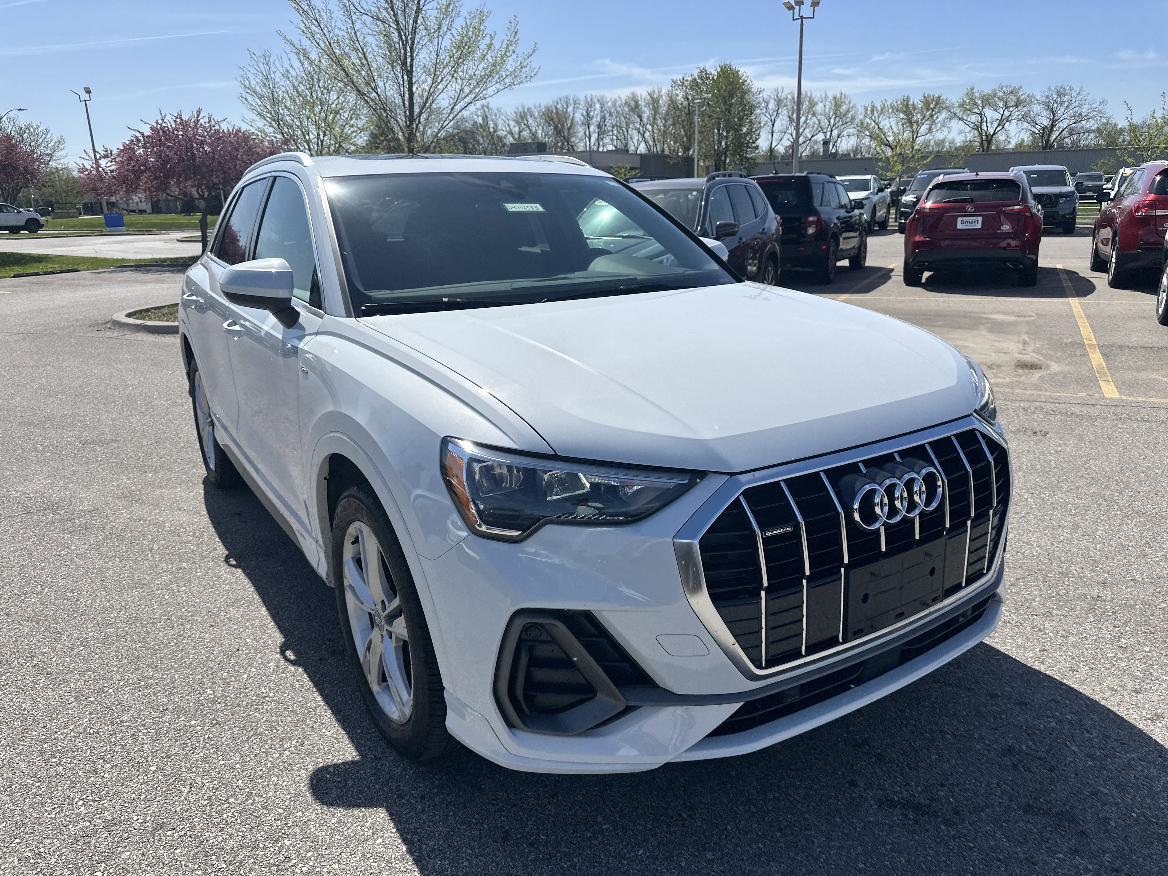 Used 2020 Audi Q3 2.0T Premium AWD/4WD image 2
