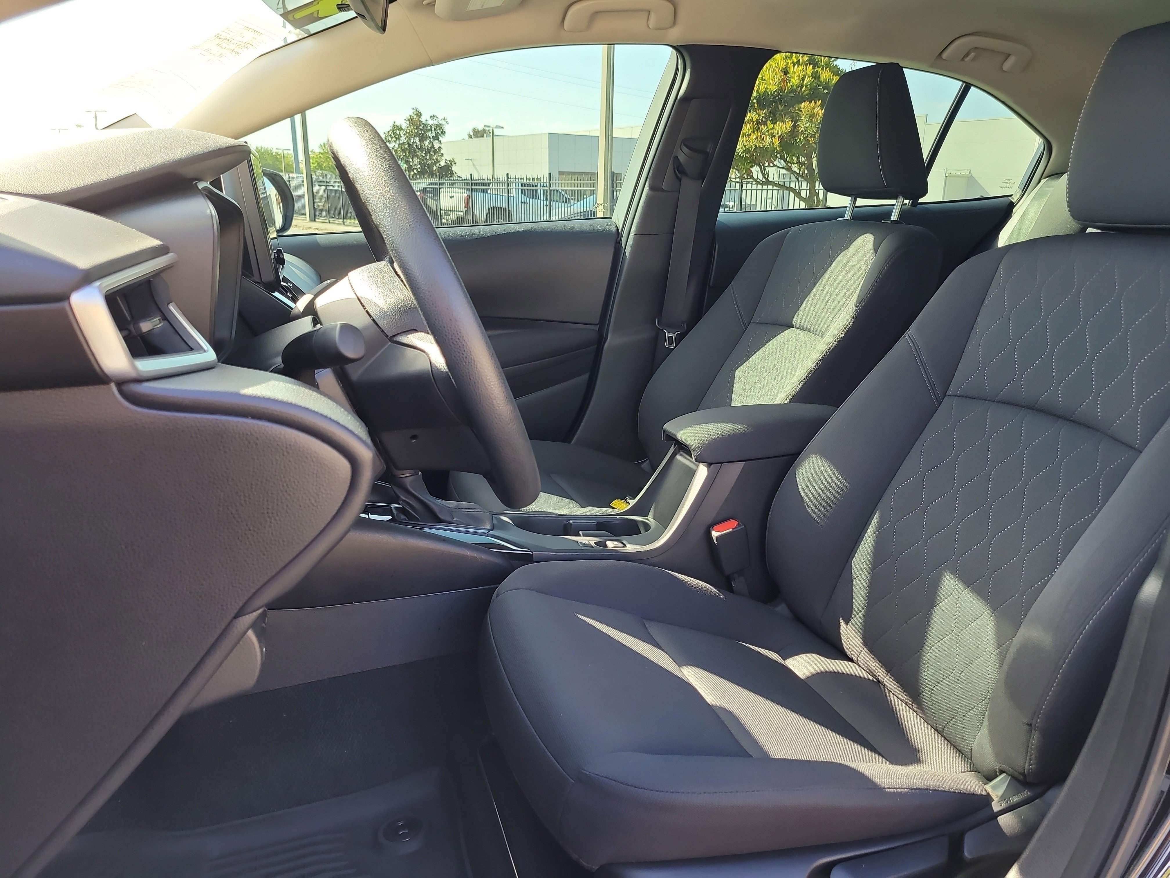 Used 2024 Toyota Corolla LE image 19