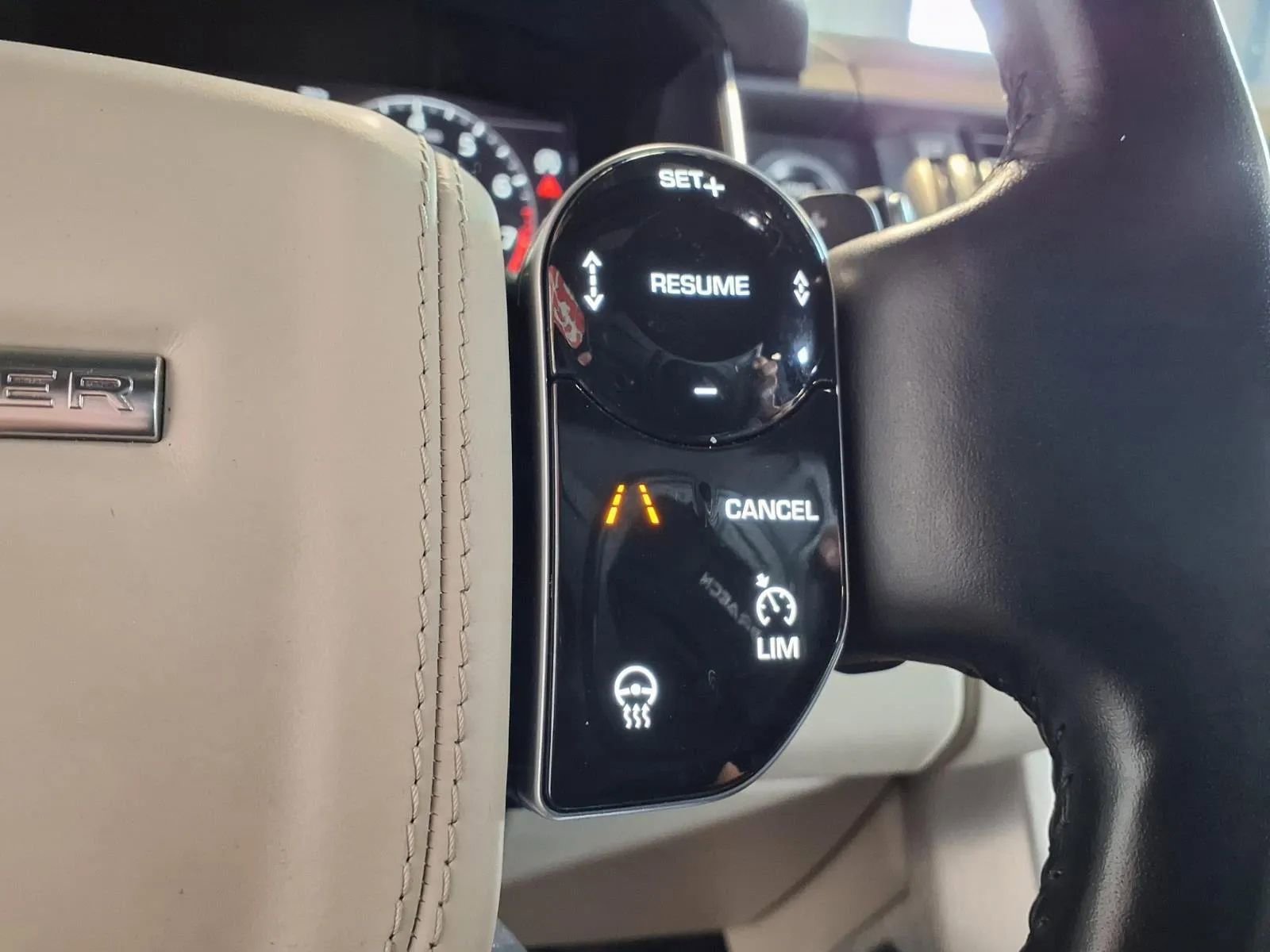 Used 2018 Land Rover Range Rover Supercharged image 26