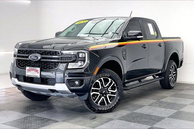 Used 2024 Ford Ranger Lariat w/ FX4 Off-Road Package image 12