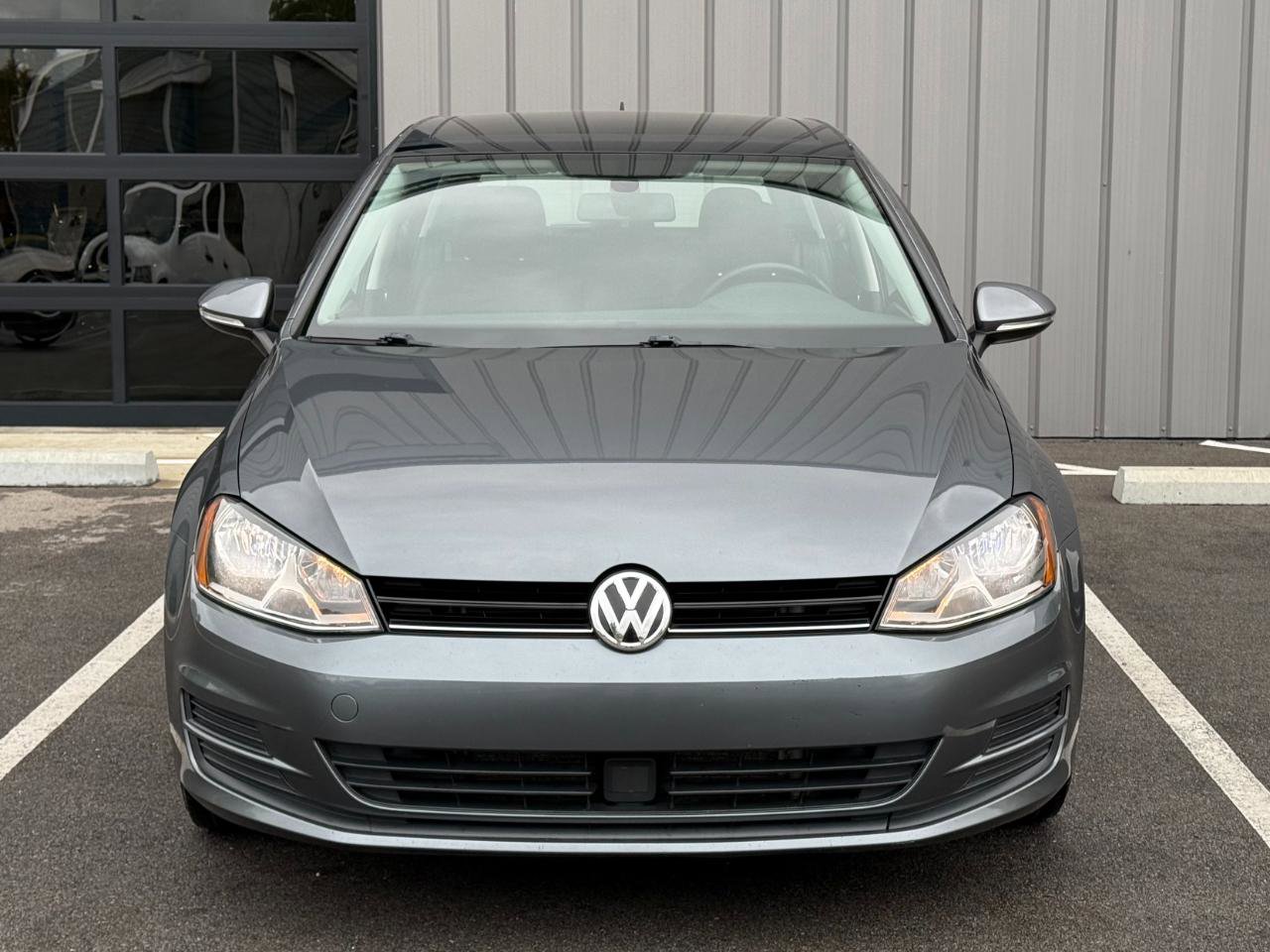 Used 2017 Volkswagen Golf Wolfsburg Edition FWD image 2