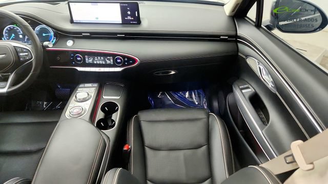 Used 2025 Genesis Electrified GV70 w/ Prestige Package AWD/4WD image 39