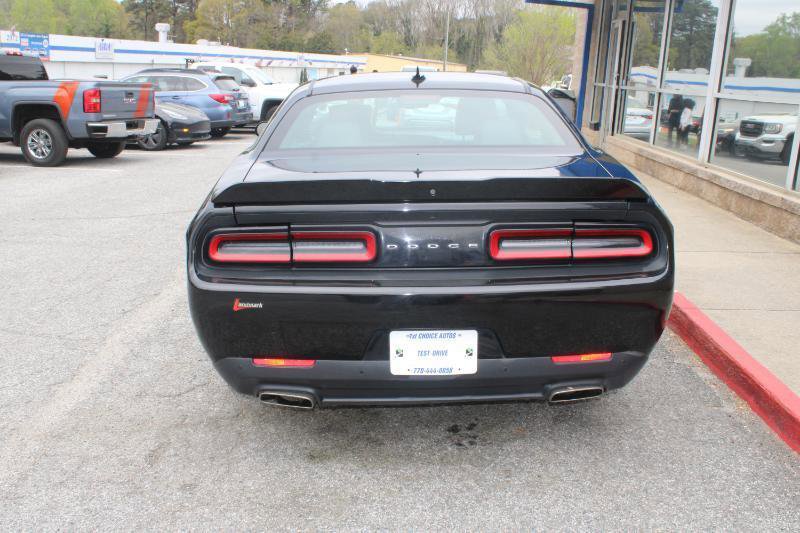 Used 2015 Dodge Challenger SXT Plus image 5