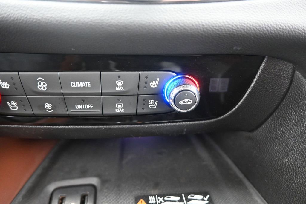 Used 2018 Buick Enclave Avenir FWD image 36