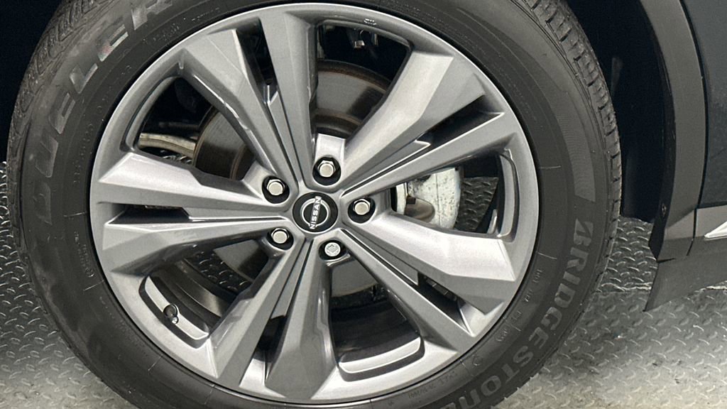 Used 2023 Nissan Murano Platinum w/ Cargo Package image 22