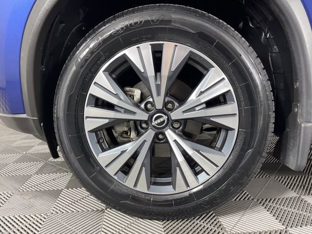 Used 2022 Nissan Rogue SV image 13