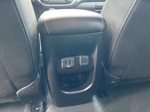 Used 2022 Chevrolet Colorado LT w/ Safety Package image 33