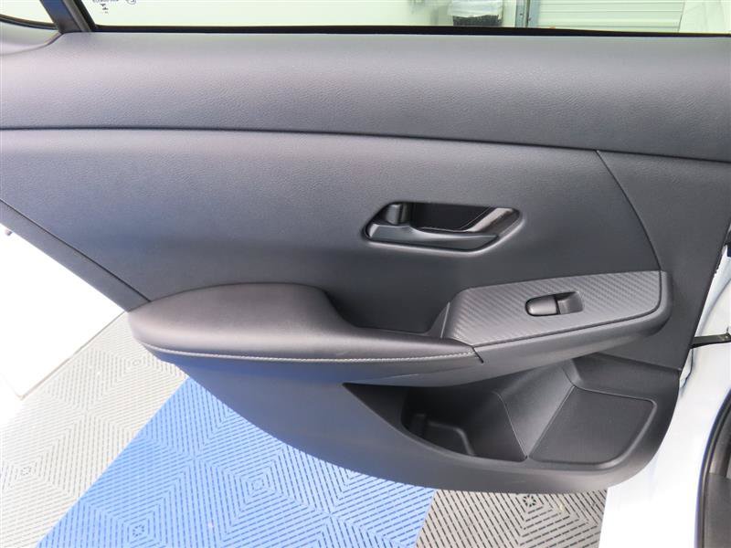 Used 2025 Nissan Sentra SV FWD image 29