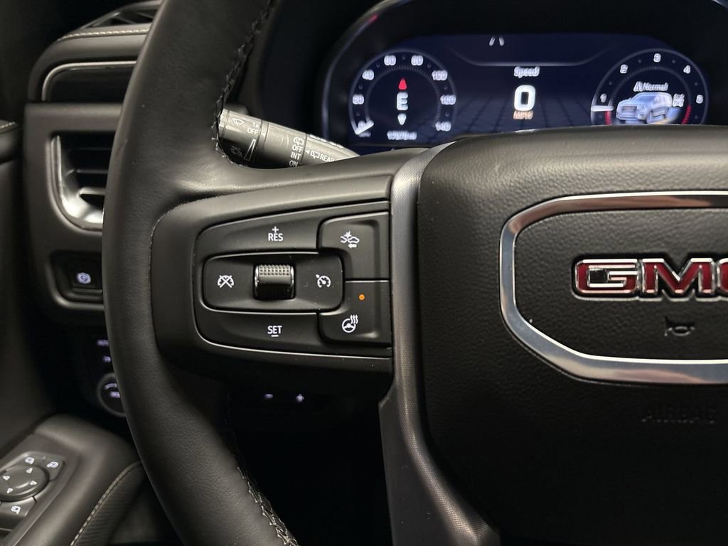 Used 2024 GMC Yukon SLT w/ SLT Luxury Package image 75