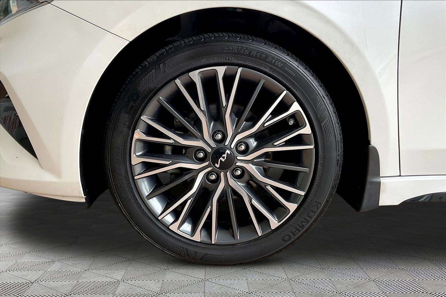 Used 2023 Kia Forte GT-Line FWD image 30