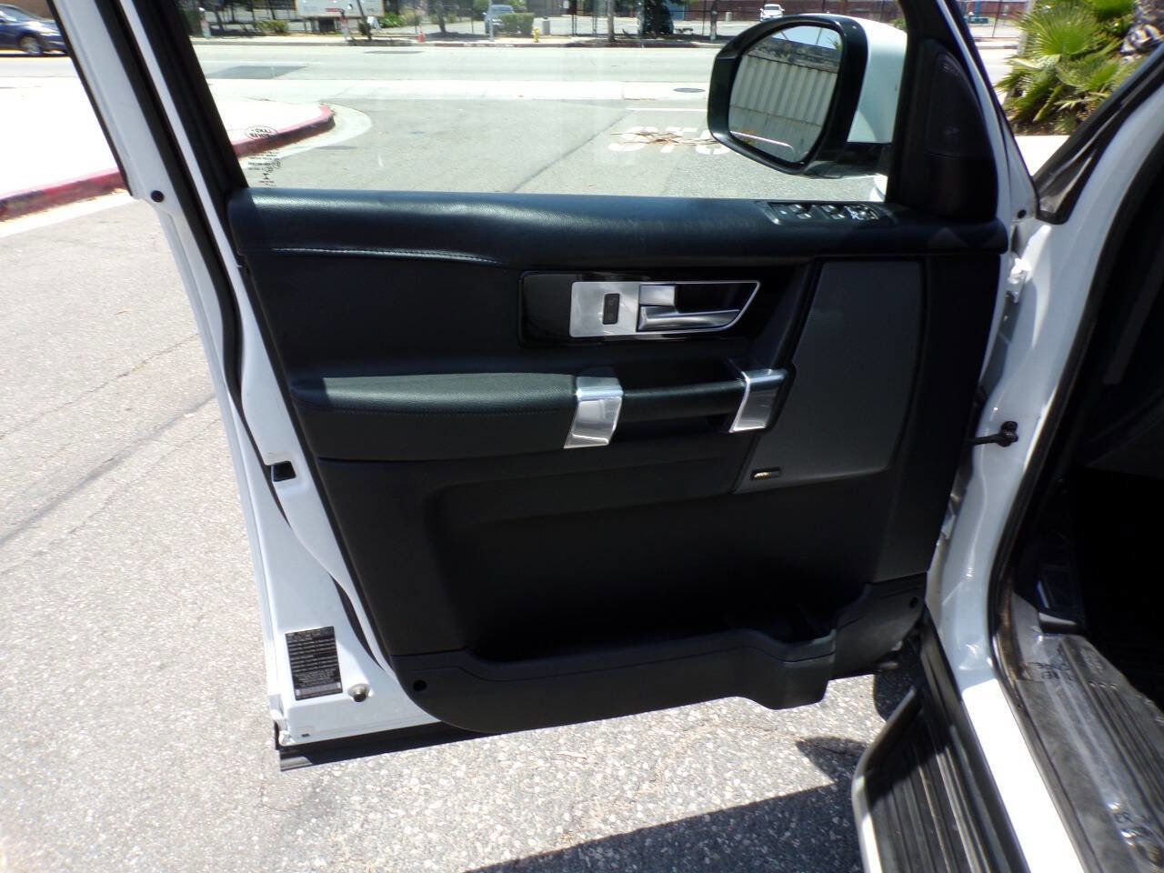 Used 2016 Land Rover LR4 HSE AWD/4WD image 28