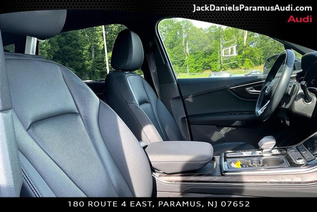 Used 2023 Audi Q7 2.0T Premium Plus w/ Premium Plus Package AWD/4WD image 7