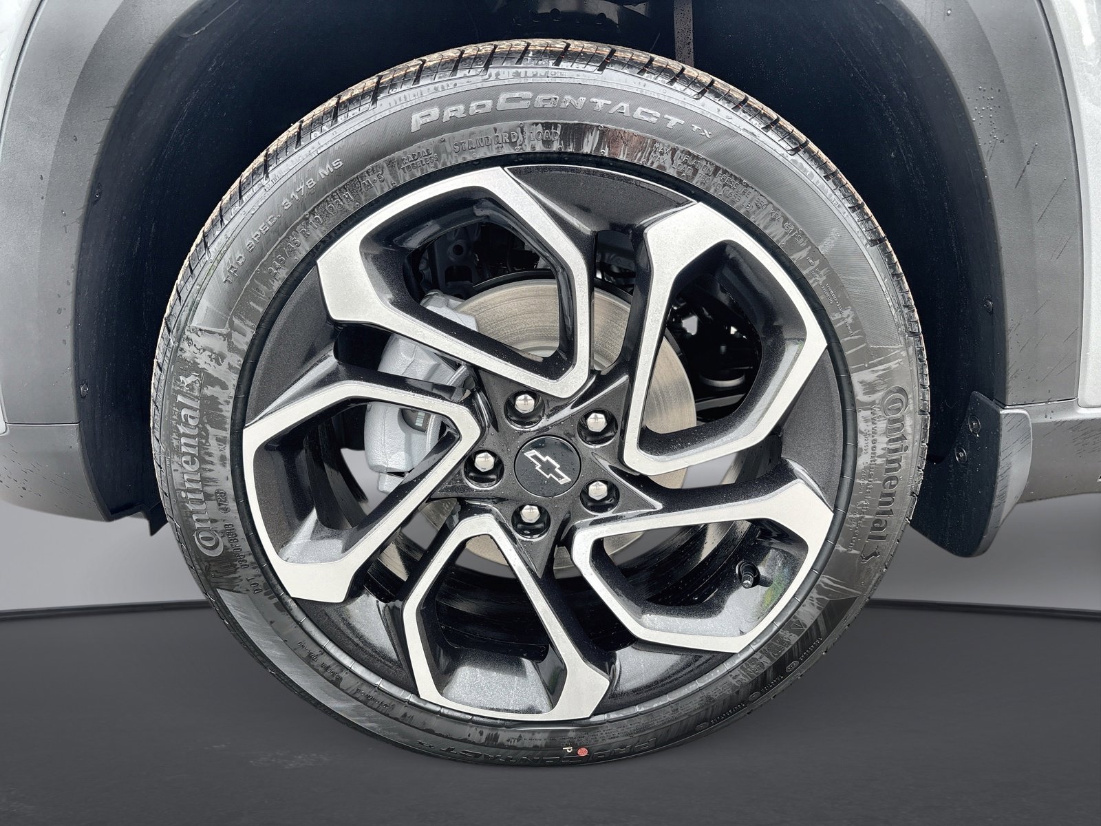 New 2026 Chevrolet Trax RS w/ Driver Confidence Package FWD image 17