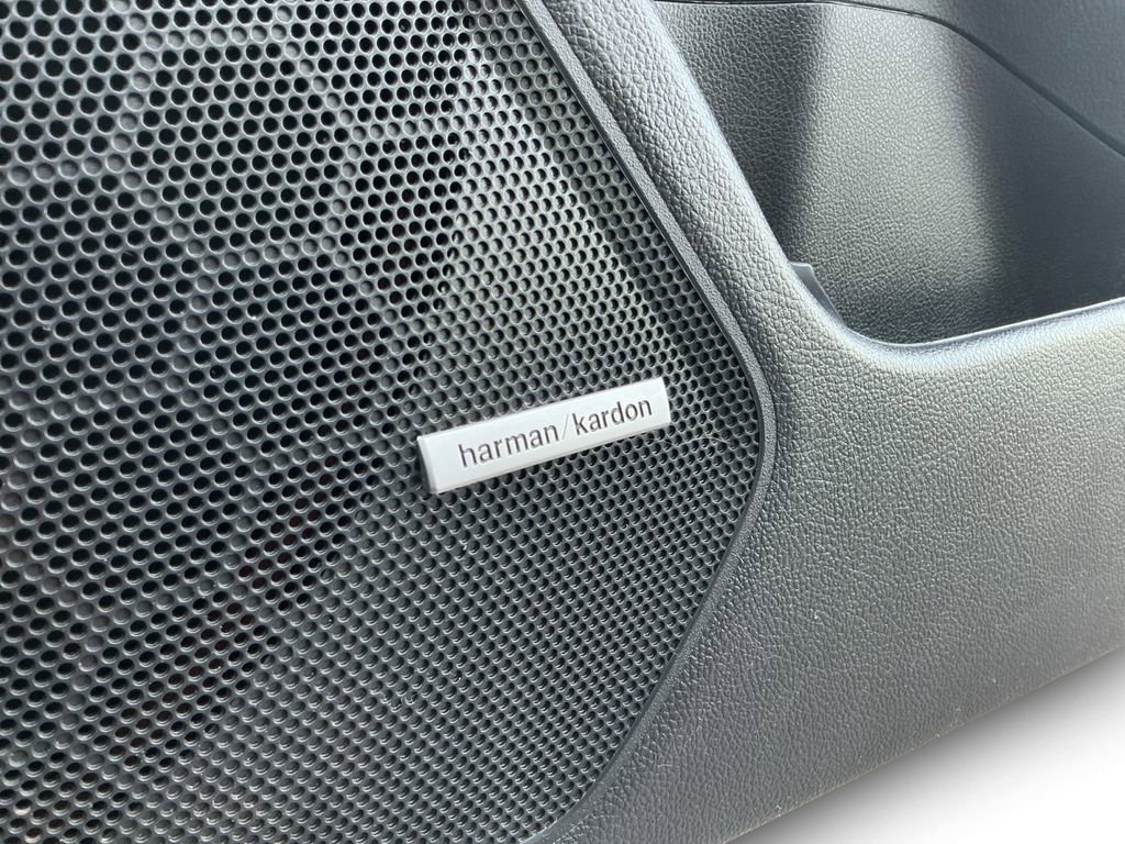 Used 2019 Subaru Outback 2.5i Limited image 16