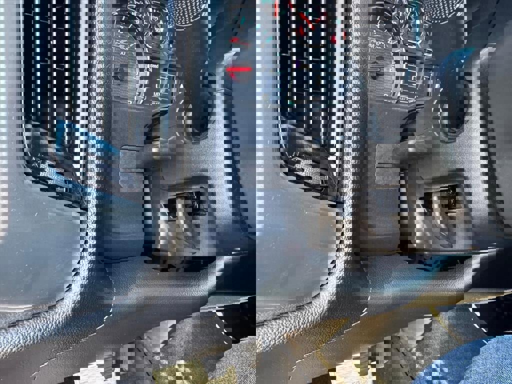 Used 2018 Chevrolet Silverado 1500 LT w/ All Star Edition image 12