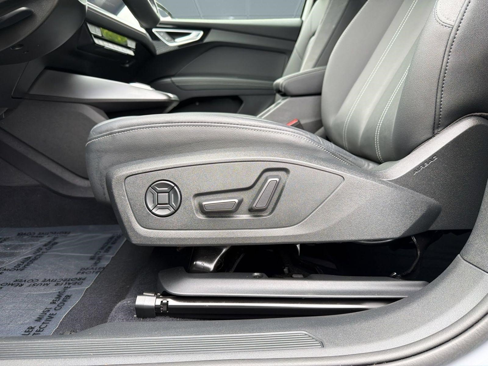 Used 2024 Audi Q4 e-tron Premium Plus w/ Premium Plus RWD image 14