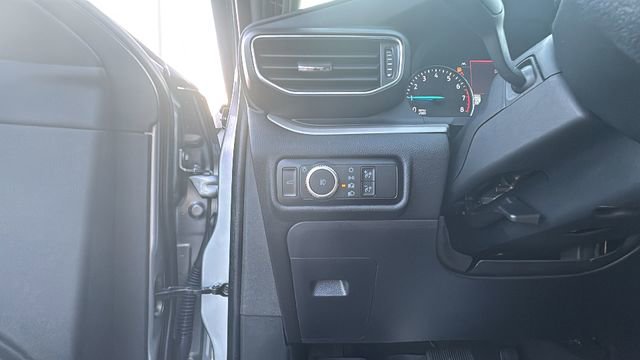 Used 2023 Ford Explorer XLT w/ Equipment Group 202A AWD/4WD image 16