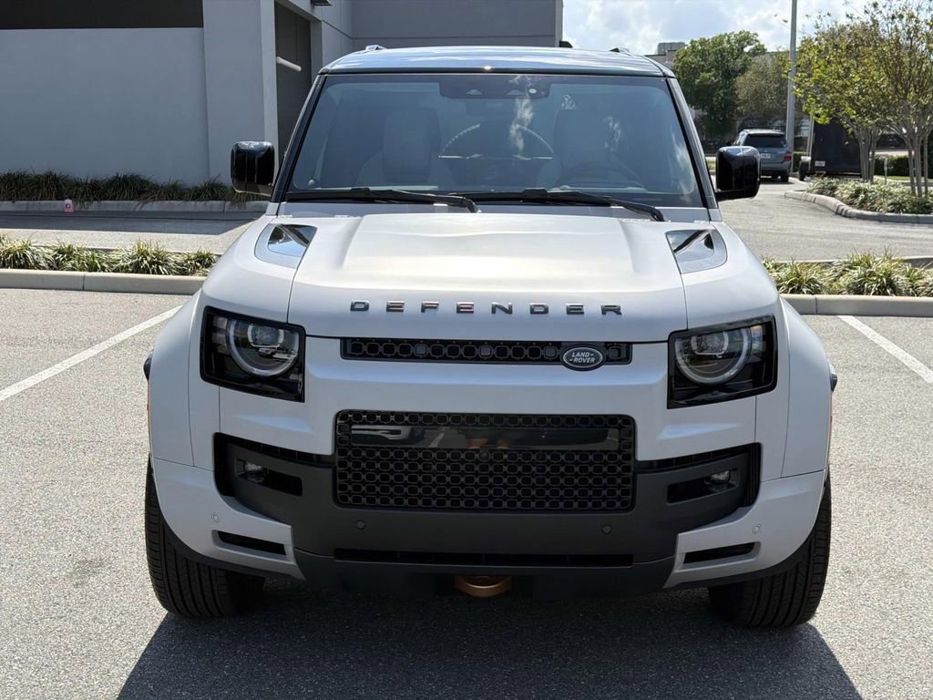 New 2026 Land Rover Defender 110 OCTA image 8