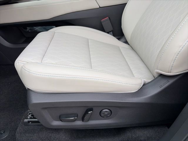 New 2026 Nissan Murano Platinum w/ Cargo Package AWD/4WD image 10