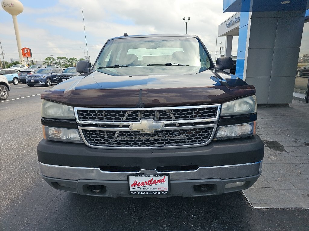 Used 2005 Chevrolet Silverado 2500 LS AWD/4WD image 8