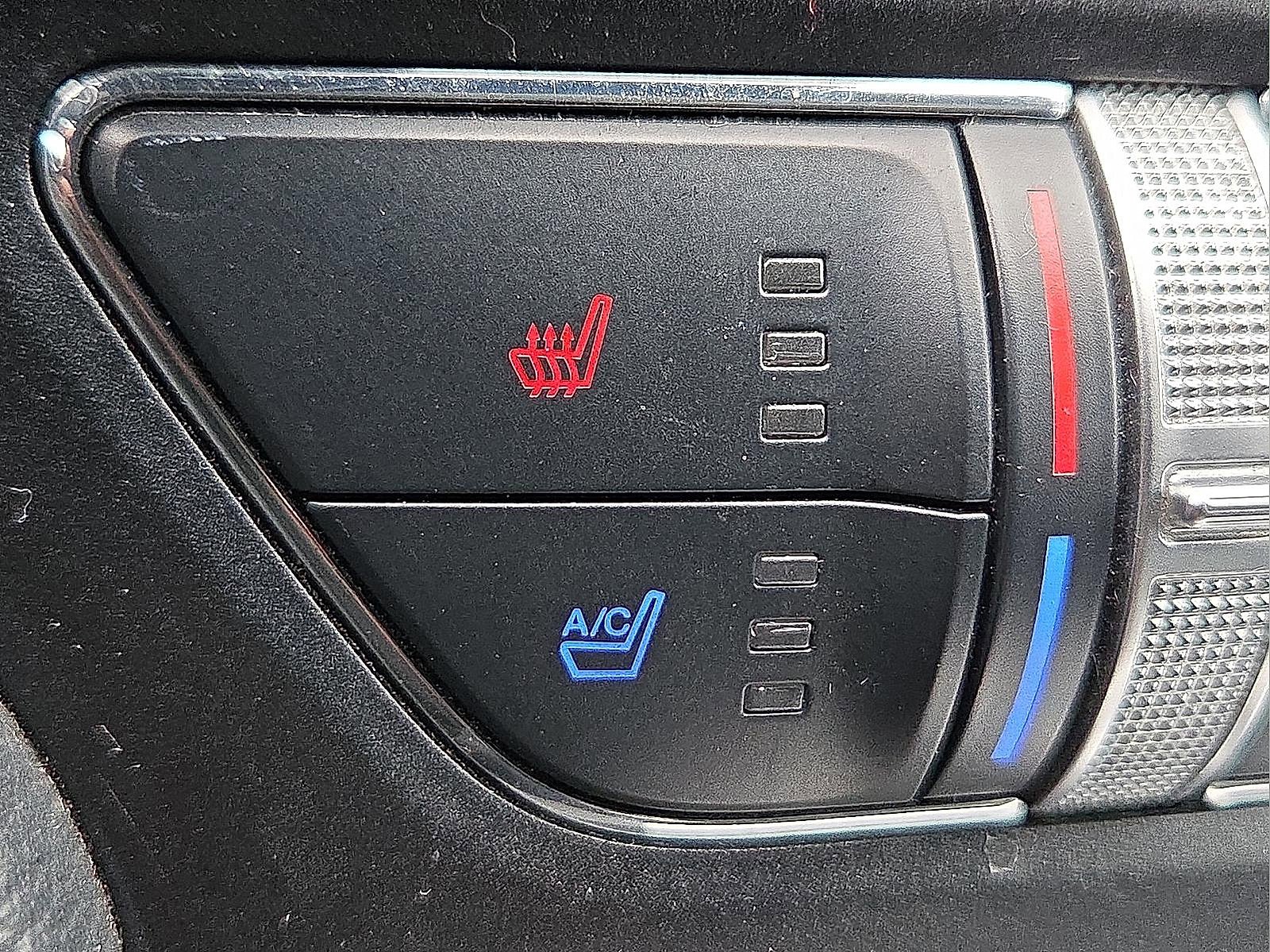 Used 2023 Ford Mustang Premium image 20