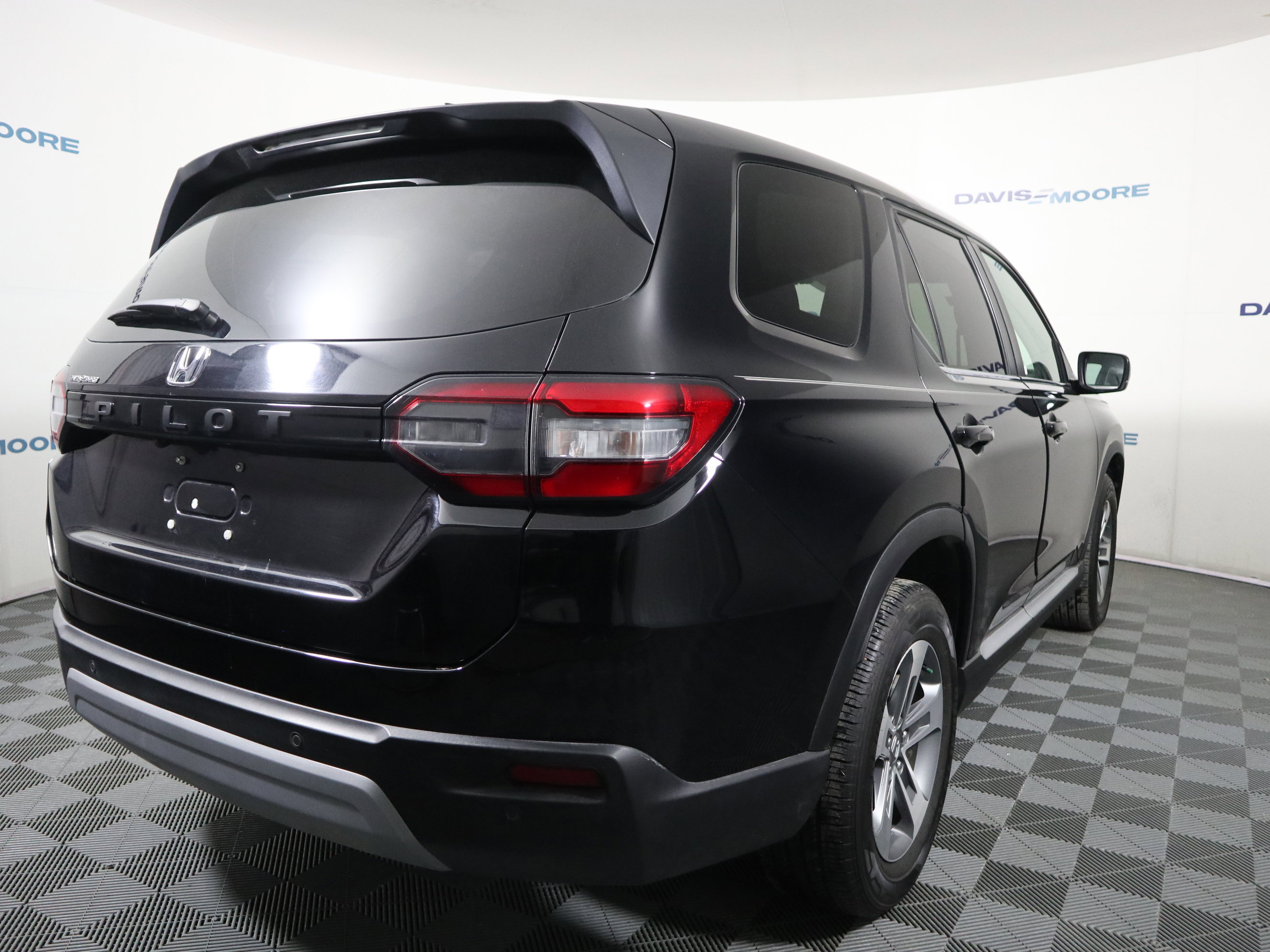 Used 2024 Honda Pilot EX-L image 5
