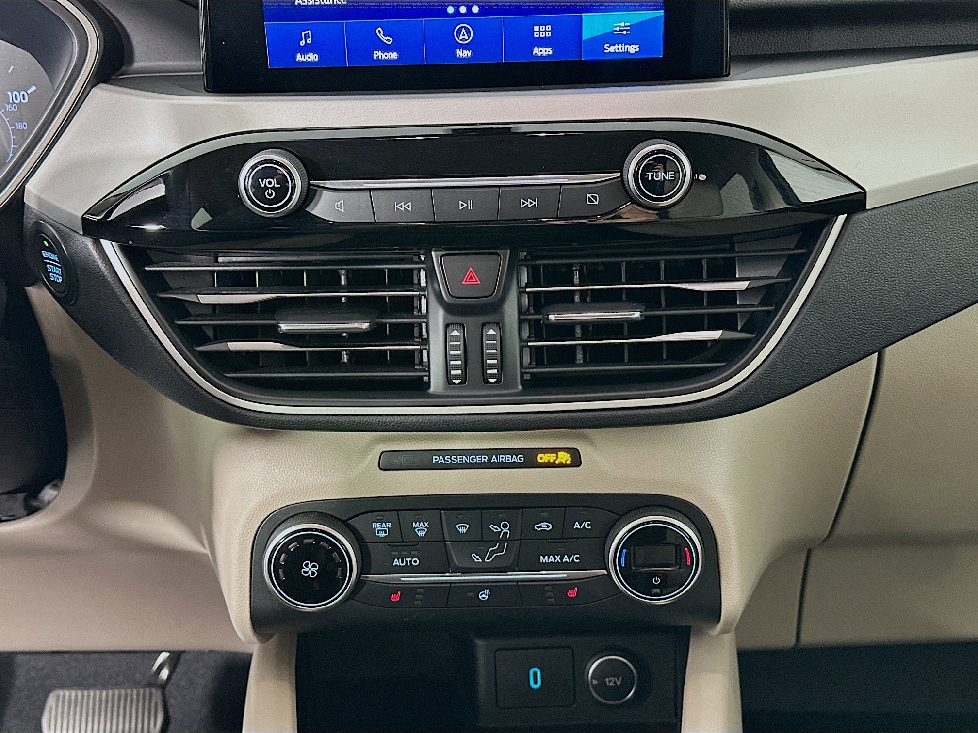 Used 2020 Ford Escape SEL image 13