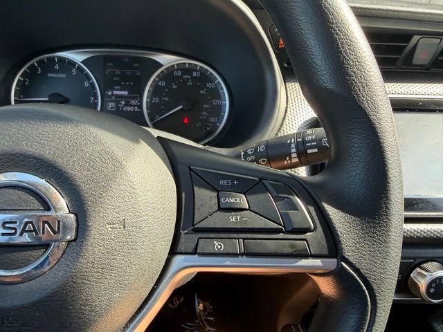 Used 2019 Nissan Kicks S FWD image 21