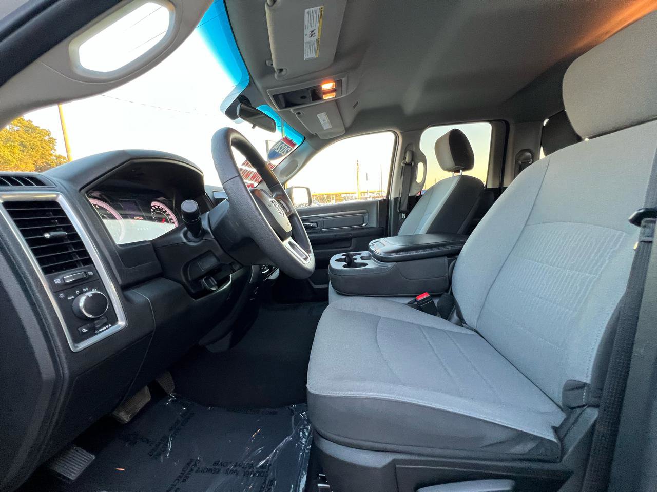 Used 2024 RAM 1500 Classic SLT AWD/4WD image 12