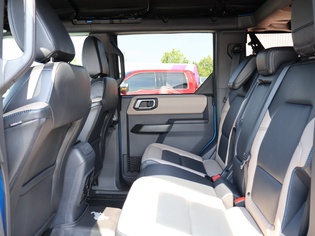 Used 2024 Ford Bronco Wildtrak AWD/4WD image 17