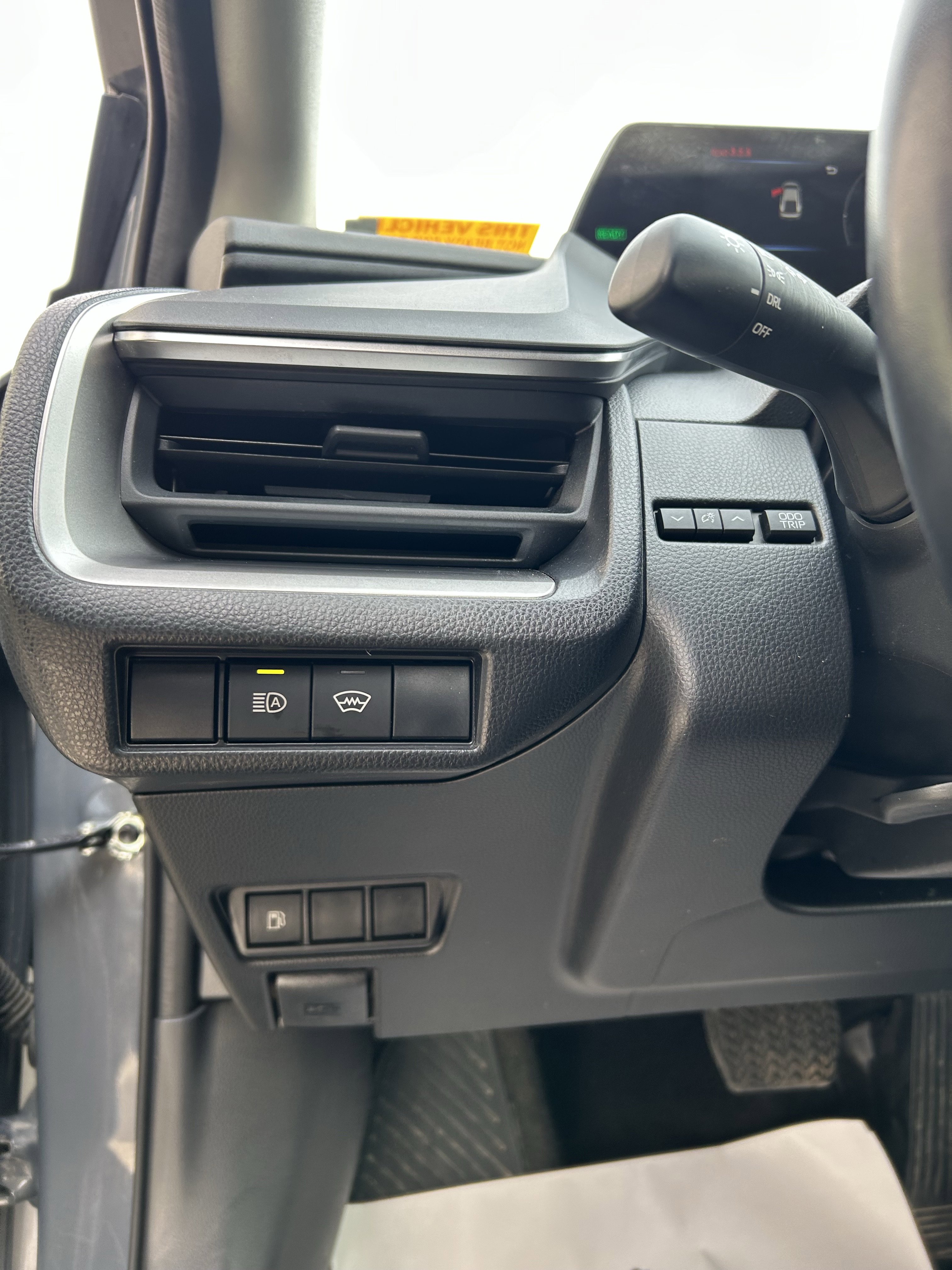 Used 2024 Toyota Prius LE image 17