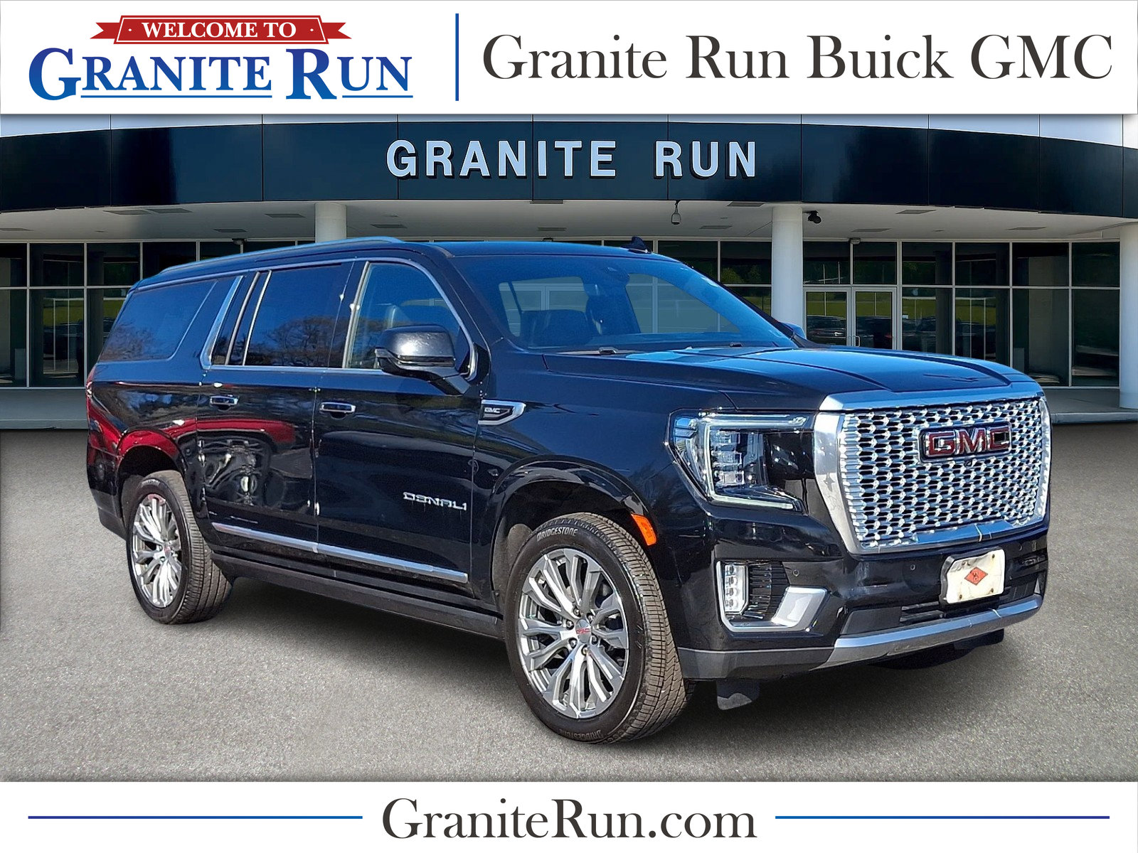 Used 2021 GMC Yukon XL Denali w/ Denali Premium Package image 1