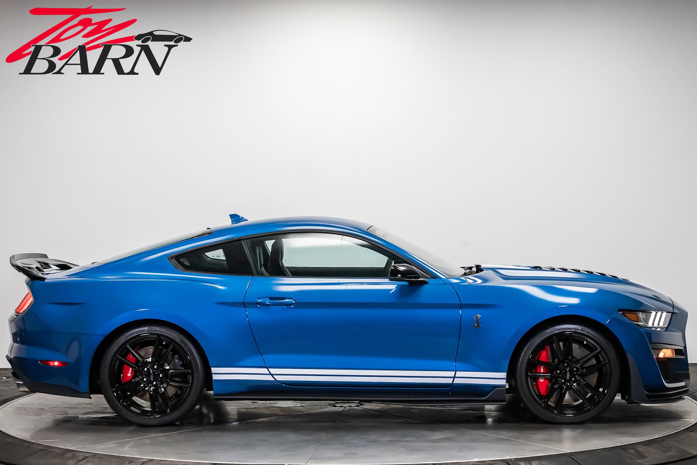 Used 2021 Ford Mustang Shelby GT500 w/ Technology Package image 6