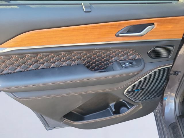 Used 2025 Jeep Grand Cherokee L Summit AWD/4WD image 17