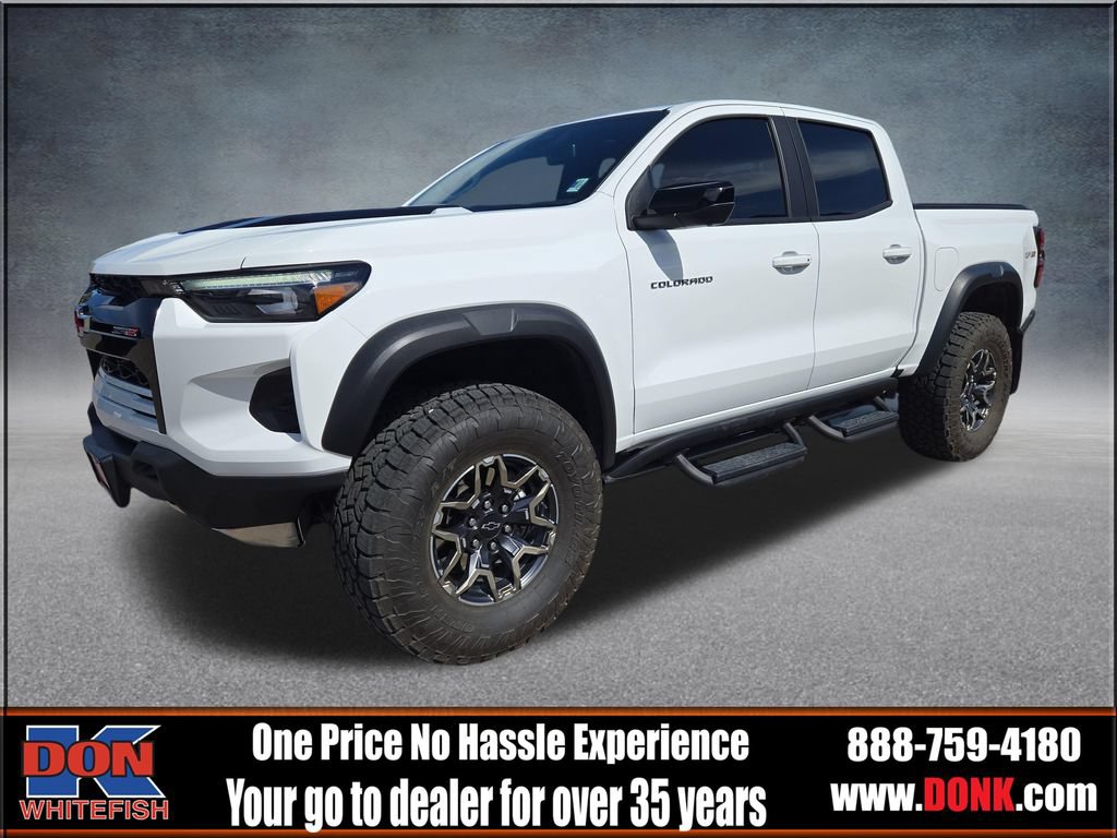 Used 2026 Chevrolet Colorado ZR2 w/ Technology Package AWD/4WD image 4