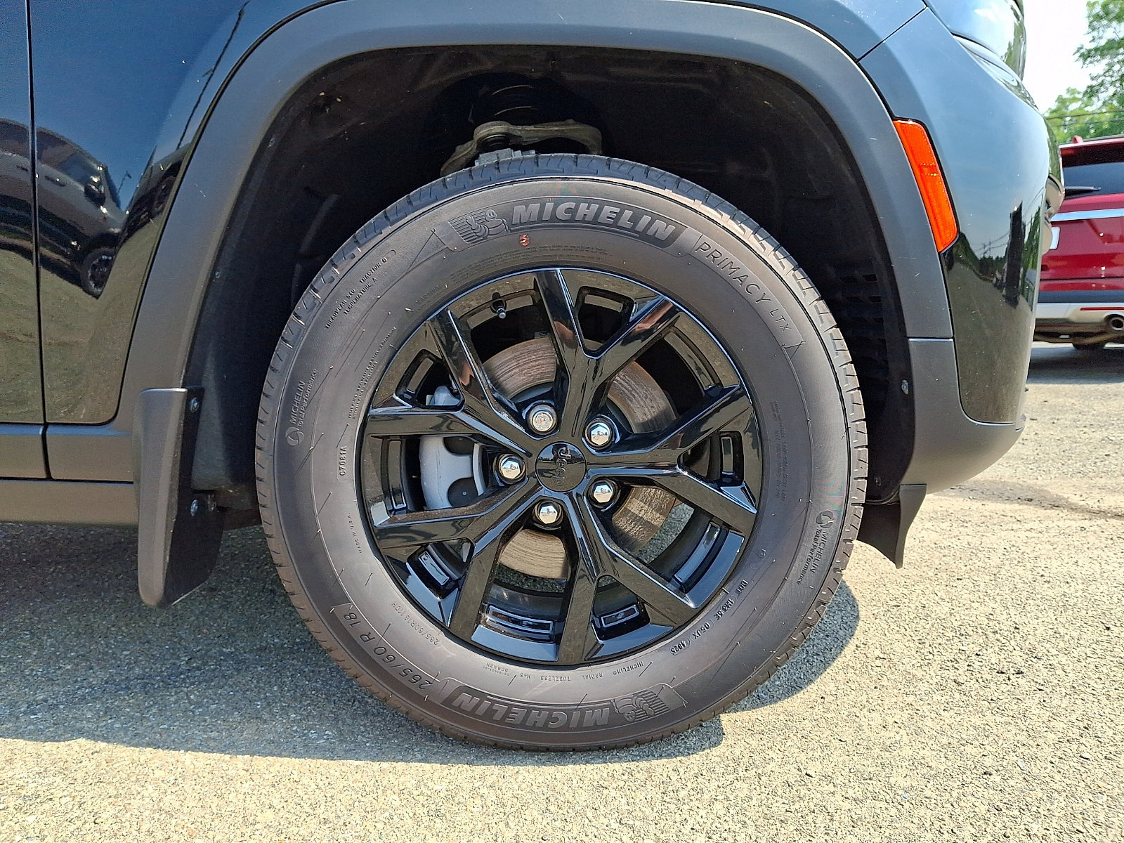 New 2026 Jeep Grand Cherokee Altitude AWD/4WD image 5