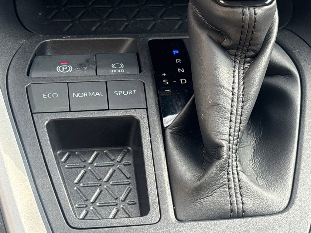 Used 2023 Toyota RAV4 XLE image 14