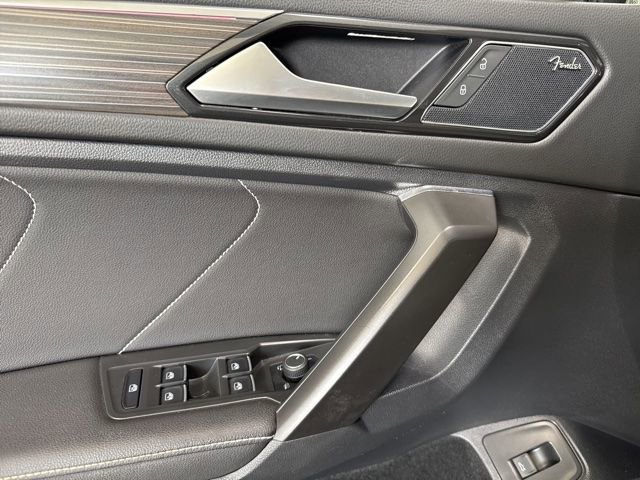 Used 2022 Volkswagen Tiguan SEL R-Line image 22