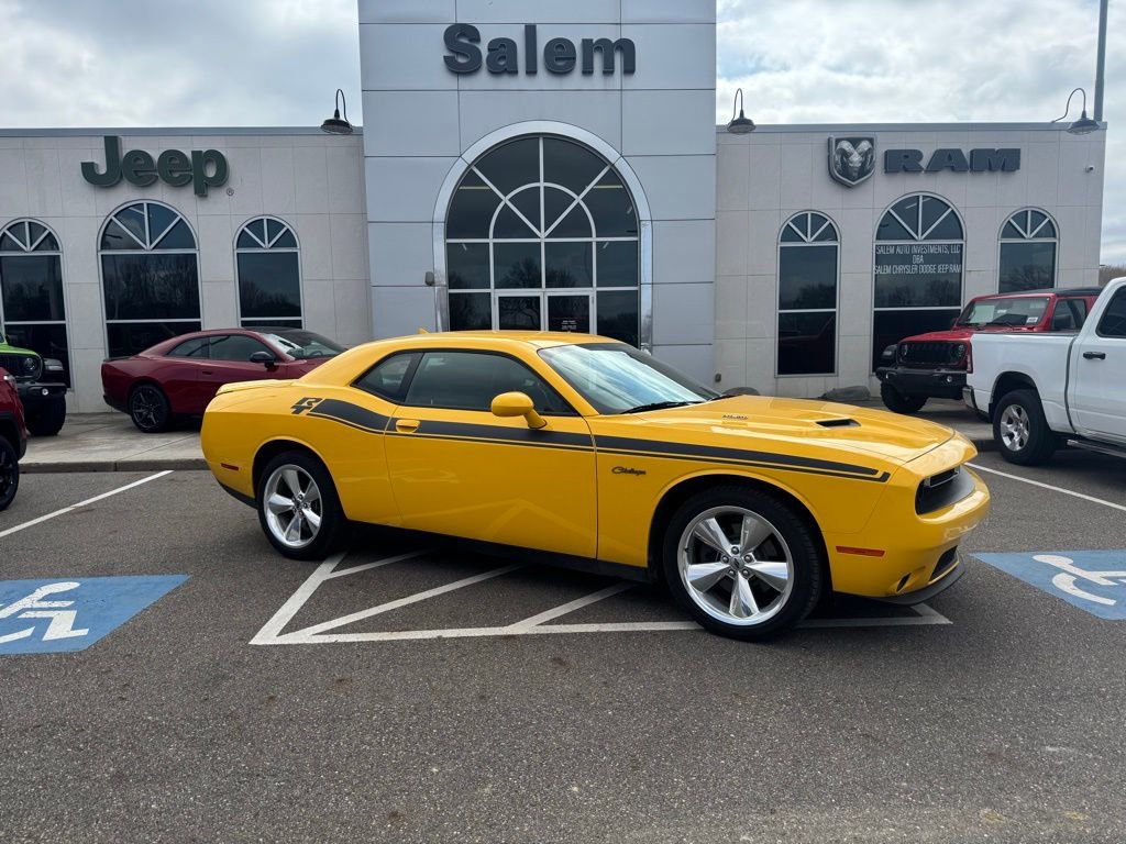 Used 2018 Dodge Challenger R/T Plus image 1
