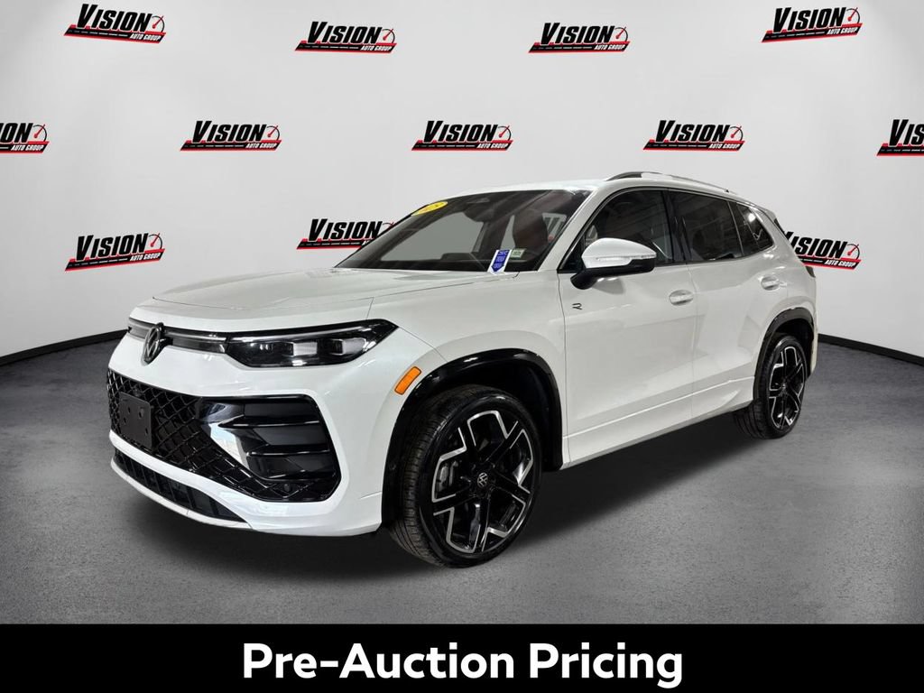 Used 2025 Volkswagen Tiguan SEL R-Line AWD/4WD image 1