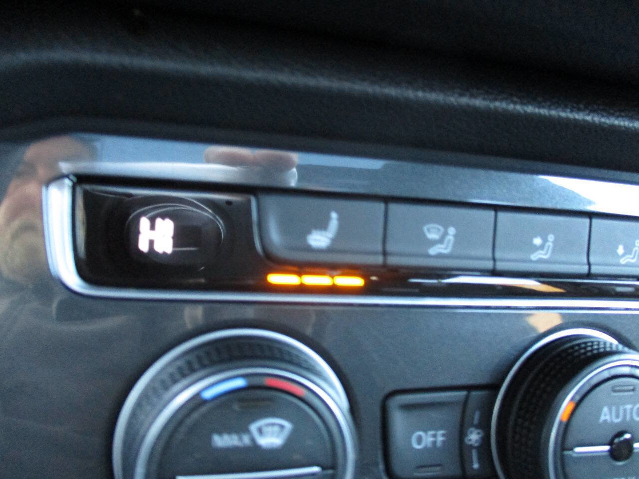 Used 2021 Volkswagen Tiguan SE R-Line image 57