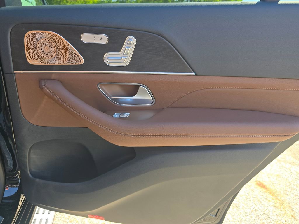 New 2026 Mercedes-Benz GLS 450 4MATIC image 22