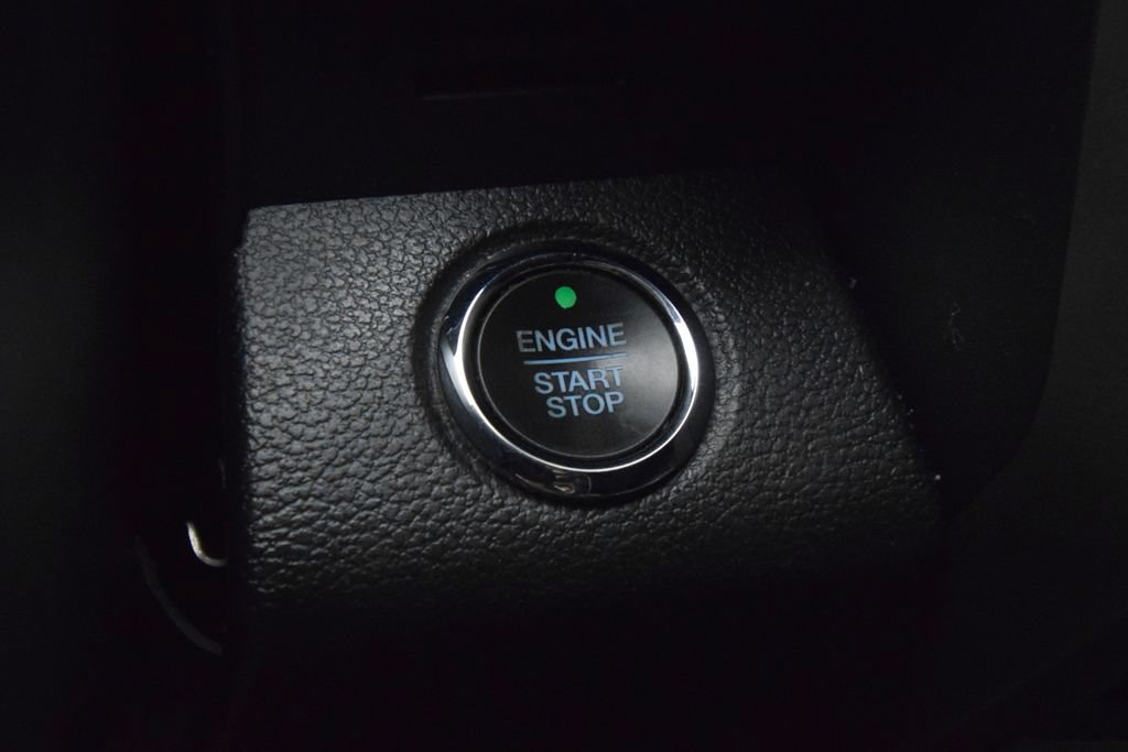 Used 2019 Ford Expedition XLT w/ Equipment Group 202A RWD image 16
