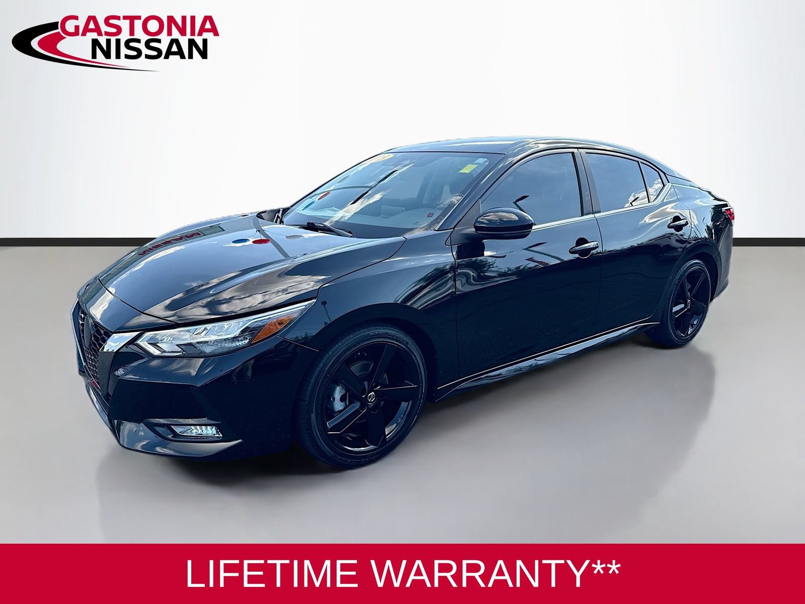 Used 2023 Nissan Sentra SR w/ Electronics Package FWD image 2