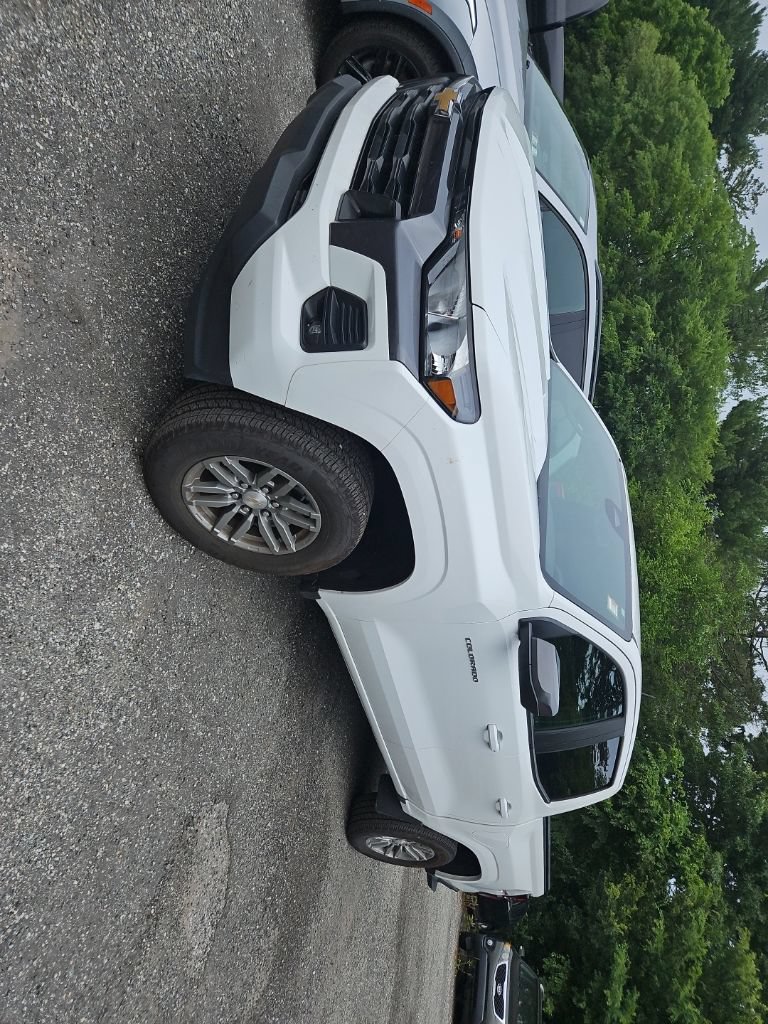 Used 2024 Chevrolet Colorado LT w/ LT Convenience Package II AWD/4WD image 6