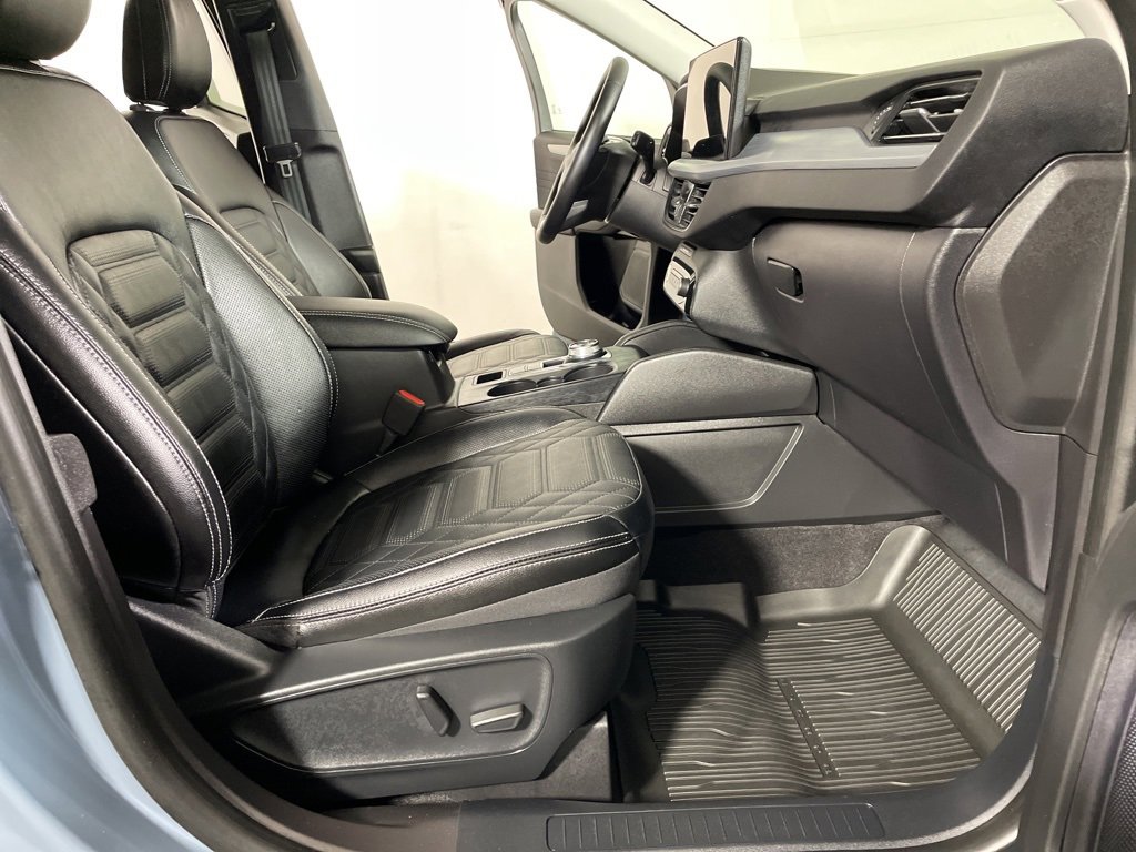 Used 2024 Ford Escape SE w/ PHEV Premium Package image 31