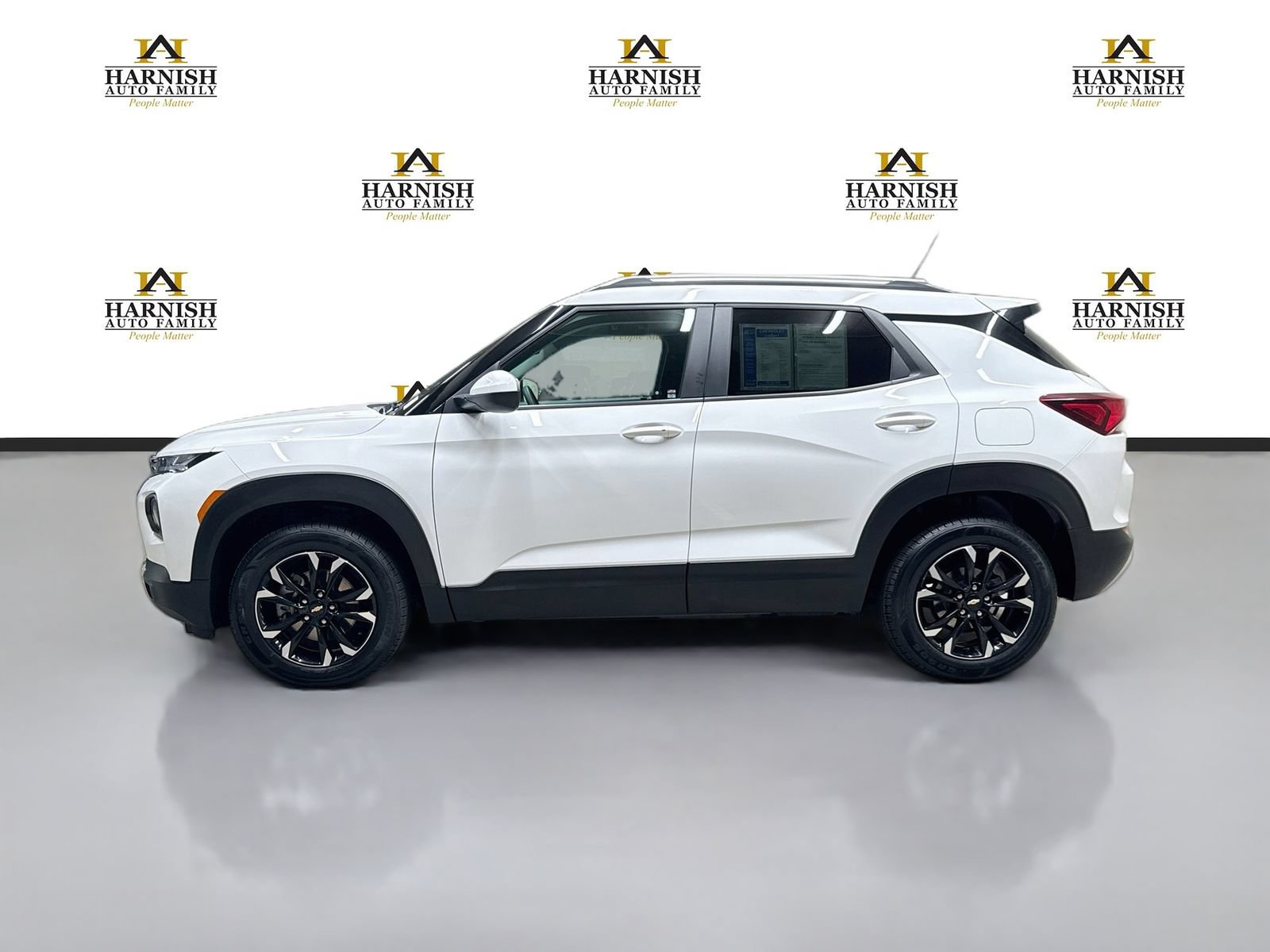 Used 2022 Chevrolet TrailBlazer LT w/ Convenience Package AWD/4WD image 10